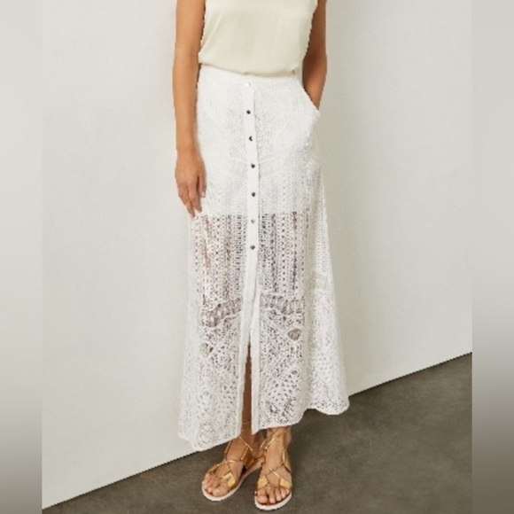 🆕 BCBMAXAZRIA
Harper Lace Maxi Skirt
Off-White Size 10 - Picture 1 of 4